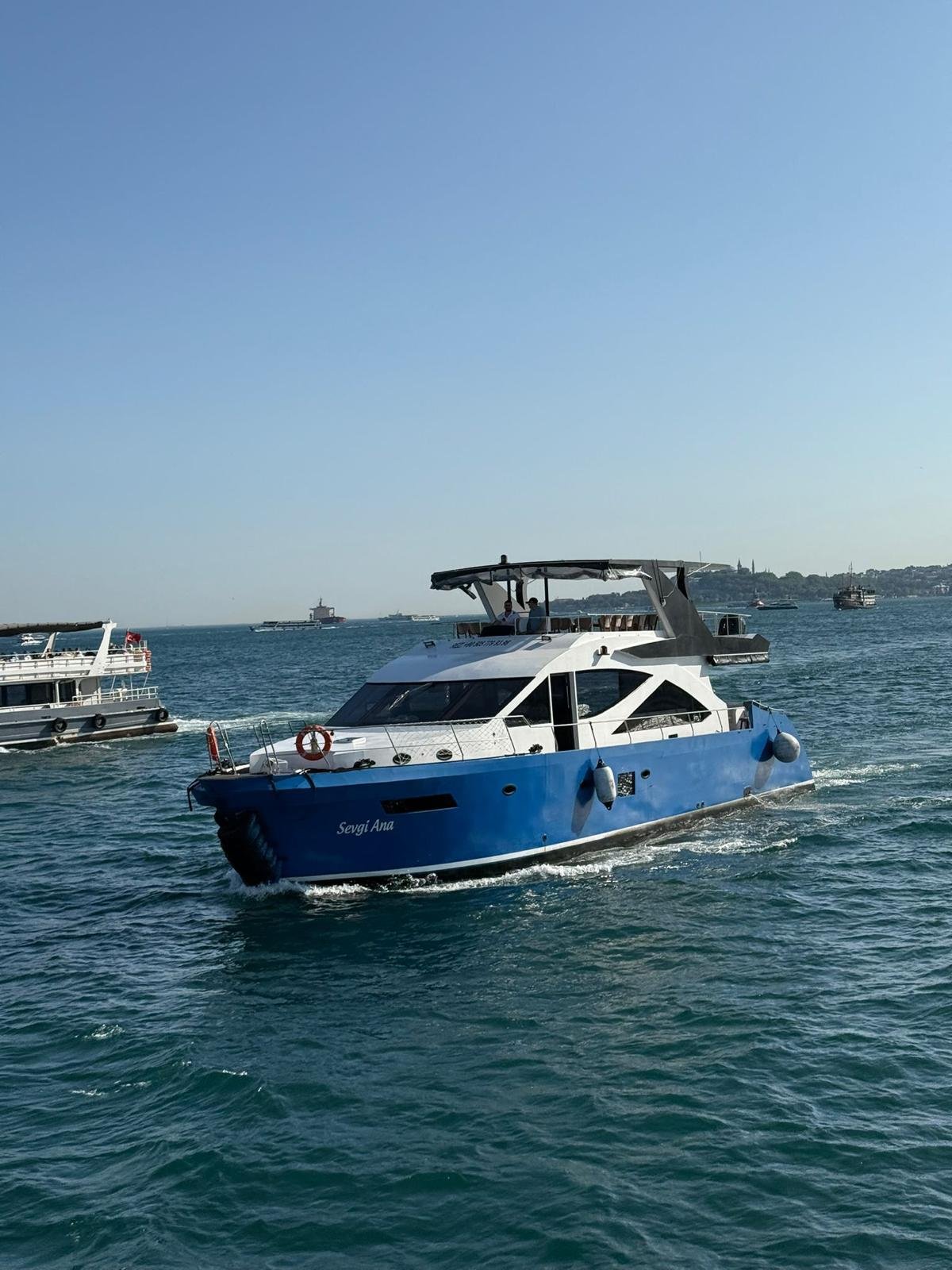 Mare B yatı, fotoğraf 1